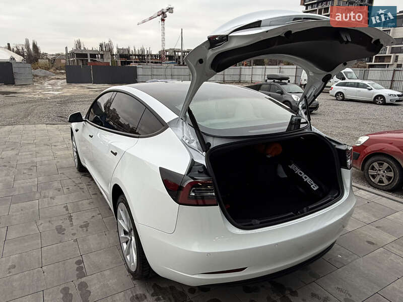 Седан Tesla Model 3 2021 в Киеве фото 17 Седан Tesla Model 3 2021 в Киеве