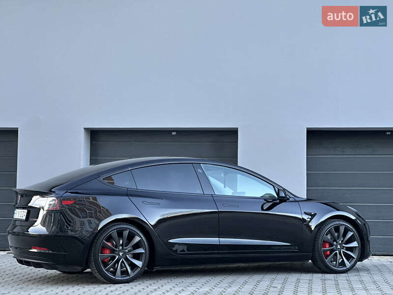 Седан Tesla Model 3 2019 в Тернополі