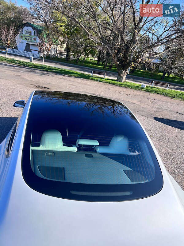 Седан Tesla Model 3 2020 в Одессе