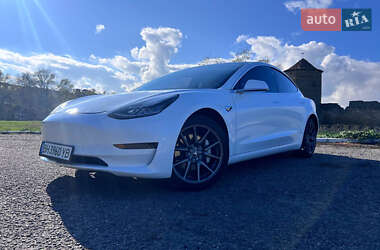 Седан Tesla Model 3 2020 в Одессе