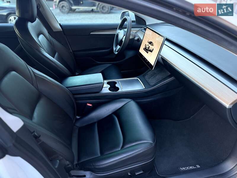 Седан Tesla Model 3 2023 в Львові фото 50 Седан Tesla Model 3 2023 в Львові