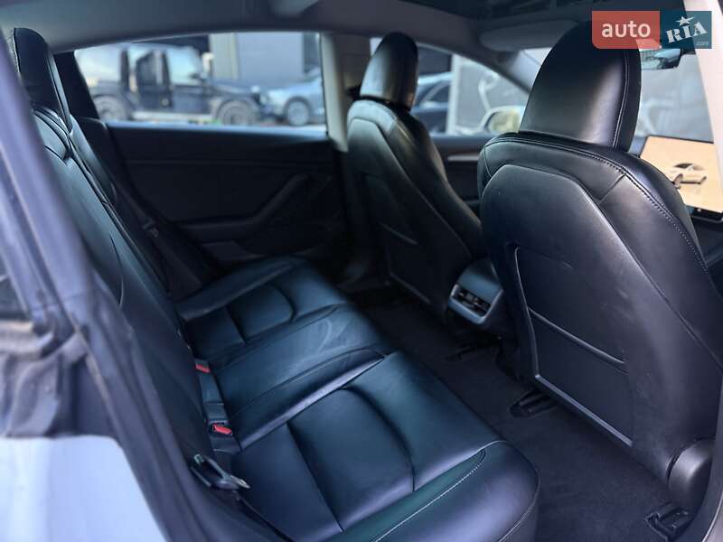 Седан Tesla Model 3 2023 в Львові фото 62 Седан Tesla Model 3 2023 в Львові