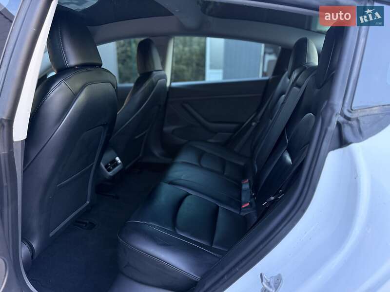 Седан Tesla Model 3 2023 в Львові фото 65 Седан Tesla Model 3 2023 в Львові