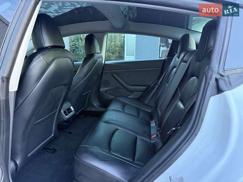 Седан Tesla Model 3 2023 в Львові фото 66 Седан Tesla Model 3 2023 в Львові