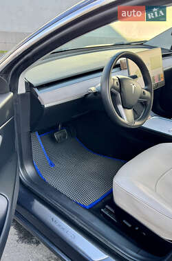 Седан Tesla Model 3 2019 в Одессе