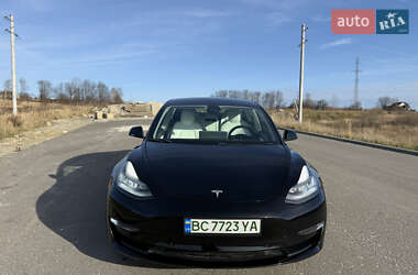 Седан Tesla Model 3 2019 в Дрогобичі