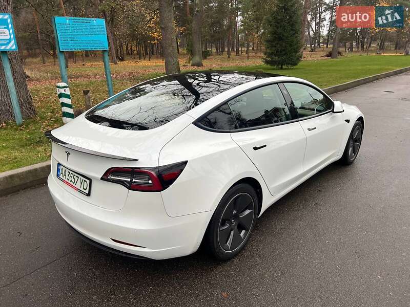 Седан Tesla Model 3 2021 в Киеве фото 6 Седан Tesla Model 3 2021 в Киеве