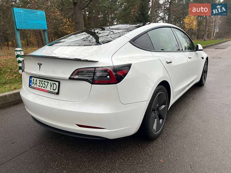 Седан Tesla Model 3 2021 в Киеве фото 21 Седан Tesla Model 3 2021 в Киеве