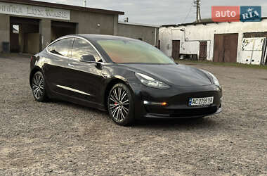 Седан Tesla Model 3 2018 в Луцке