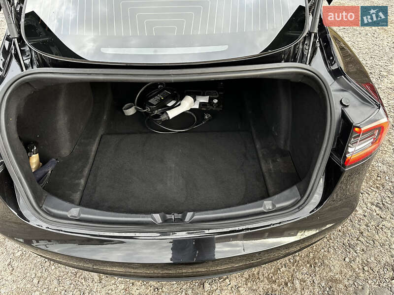 Седан Tesla Model 3 2018 в Луцьку фото 18 Седан Tesla Model 3 2018 в Луцьку