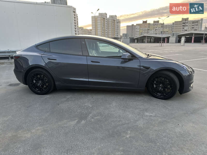 Седан Tesla Model 3 2022 в Киеве фото 6 Седан Tesla Model 3 2022 в Киеве