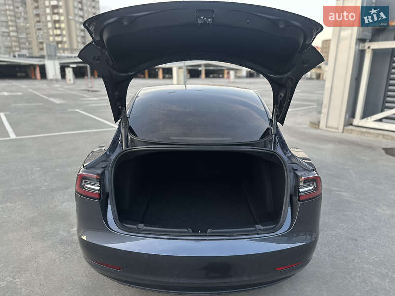 Седан Tesla Model 3 2022 в Киеве фото 11 Седан Tesla Model 3 2022 в Киеве