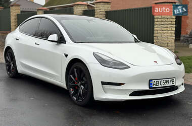 Седан Tesla Model 3 2021 в Виннице