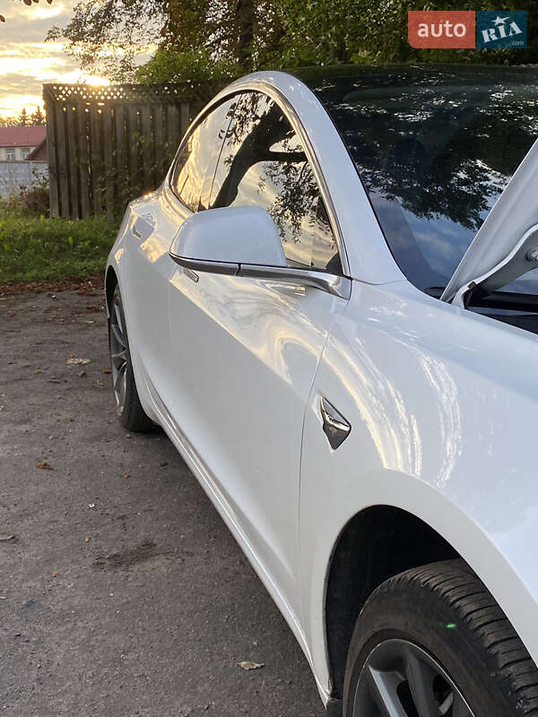 Седан Tesla Model 3 2019 в Кам'янці-Бузькій фото 7 Седан Tesla Model 3 2019 в Кам'янці-Бузькій
