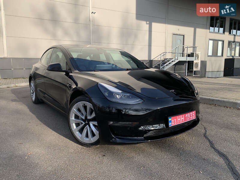 Седан Tesla Model 3 2022 в Киеве фото Седан Tesla Model 3 2022 в Киеве