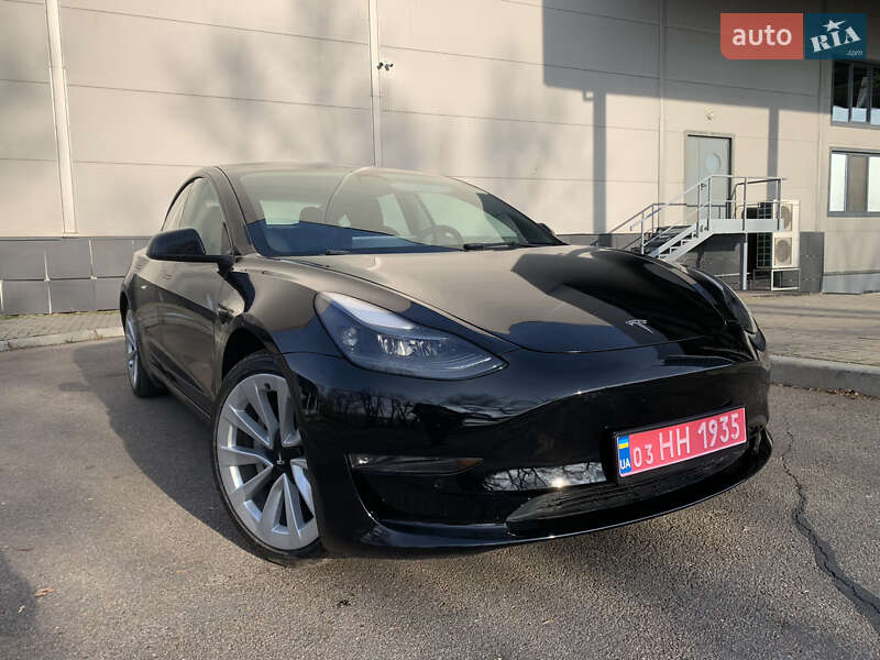 Седан Tesla Model 3 2022 в Киеве фото 5 Седан Tesla Model 3 2022 в Киеве