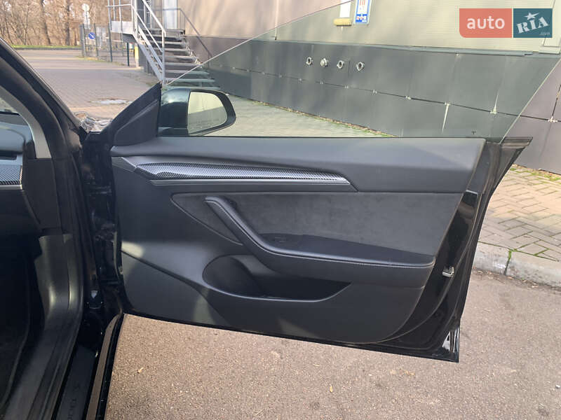 Седан Tesla Model 3 2022 в Киеве фото 26 Седан Tesla Model 3 2022 в Киеве