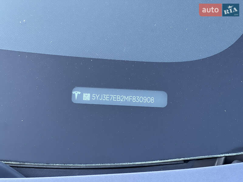 Седан Tesla Model 3 2021 в Рівному