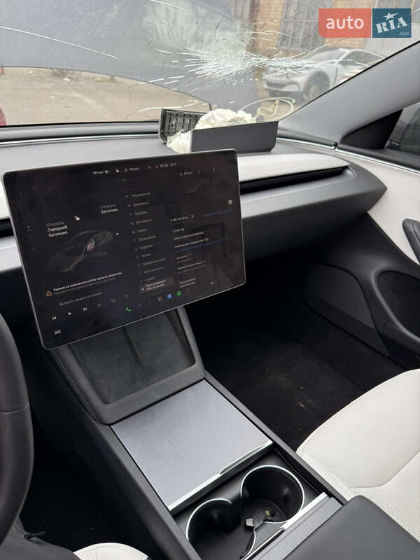 Седан Tesla Model 3 2025 в Киеве фото 15 Седан Tesla Model 3 2025 в Киеве