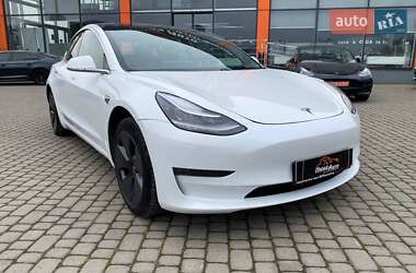 Седан Tesla Model 3 2019 в Львове