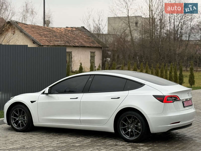 Седан Tesla Model 3 2023 в Львове фото 30 Седан Tesla Model 3 2023 в Львове