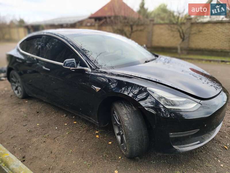 Tesla Model 3 2018