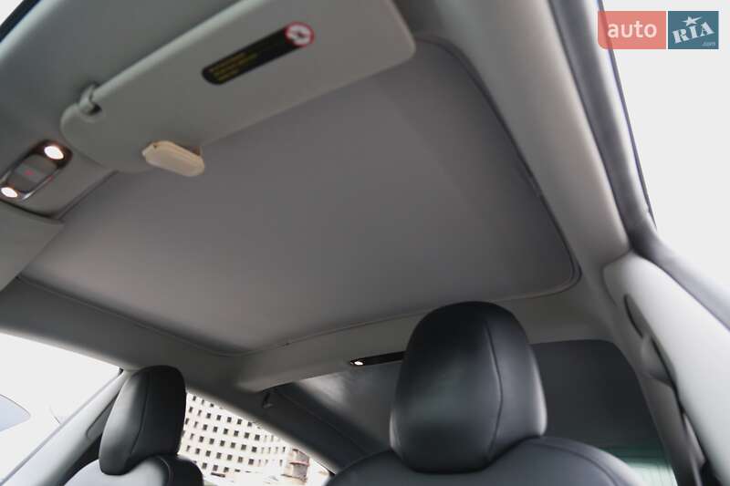 Седан Tesla Model 3 2019 в Киеве