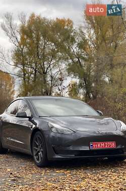 Седан Tesla Model 3 2023 в Кременчуге