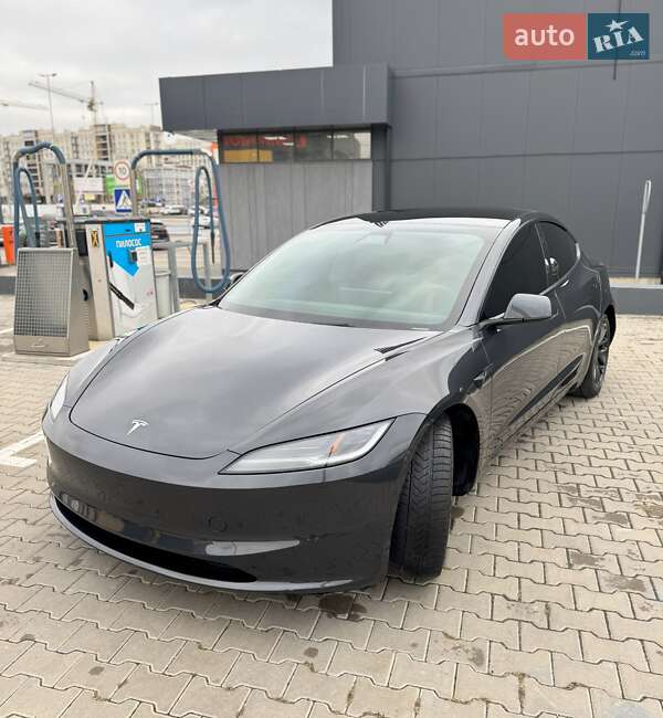 Седан Tesla Model 3 2025 в Києві