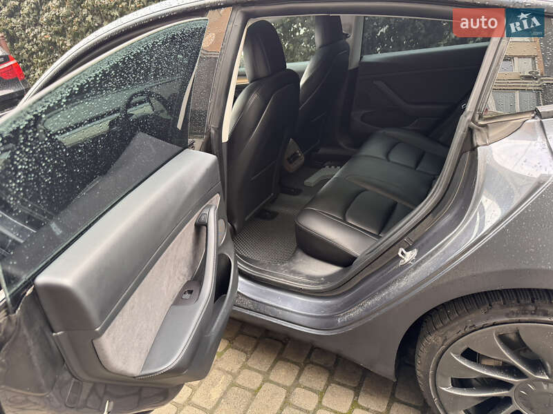 Седан Tesla Model 3 2022 в Львове фото 11 Седан Tesla Model 3 2022 в Львове