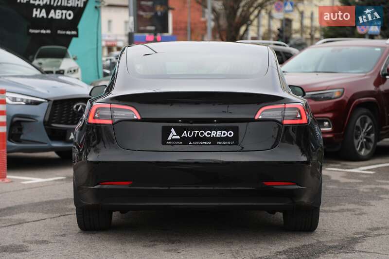 Седан Tesla Model 3 2019 в Харкові