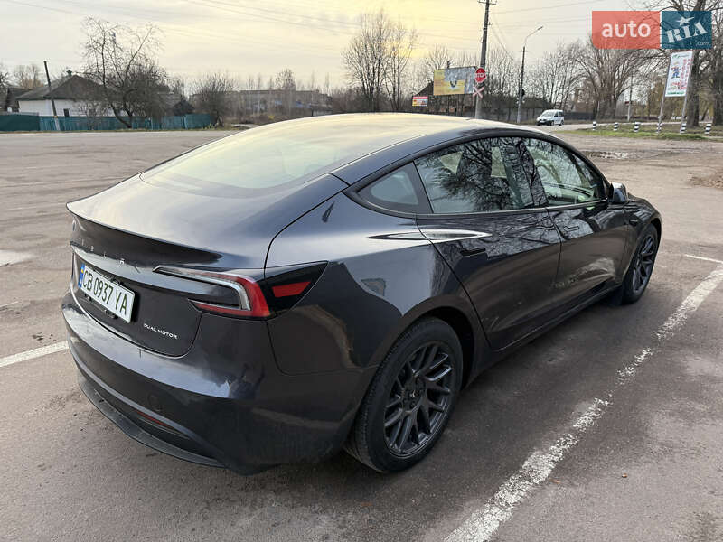 Седан Tesla Model 3 2024 в Киеве фото 8 Седан Tesla Model 3 2024 в Киеве