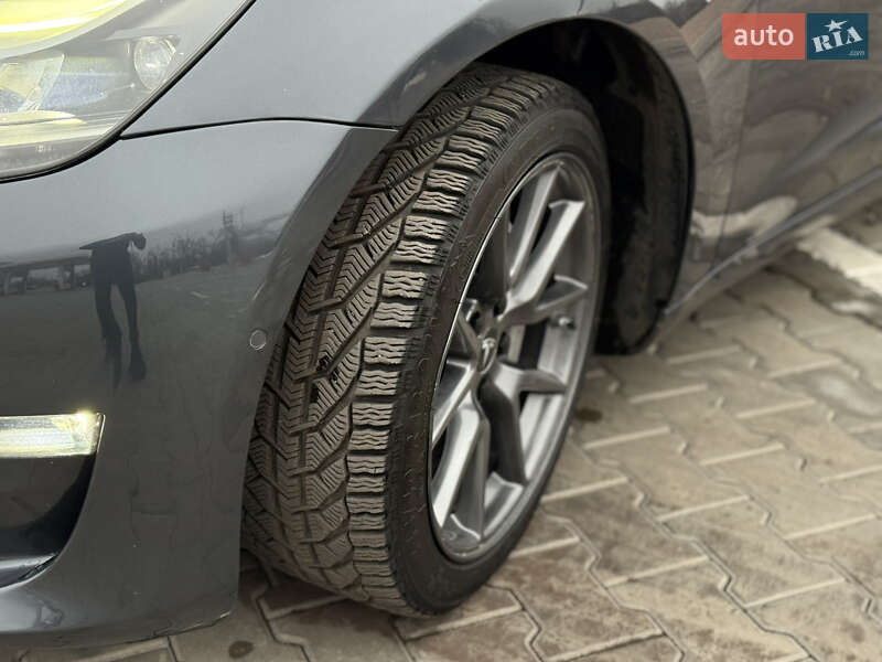 Седан Tesla Model 3 2022 в Кривому Розі фото 7 Седан Tesla Model 3 2022 в Кривому Розі