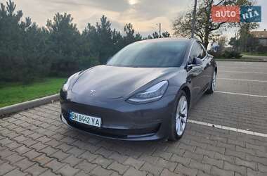 Седан Tesla Model 3 2018 в Одесі