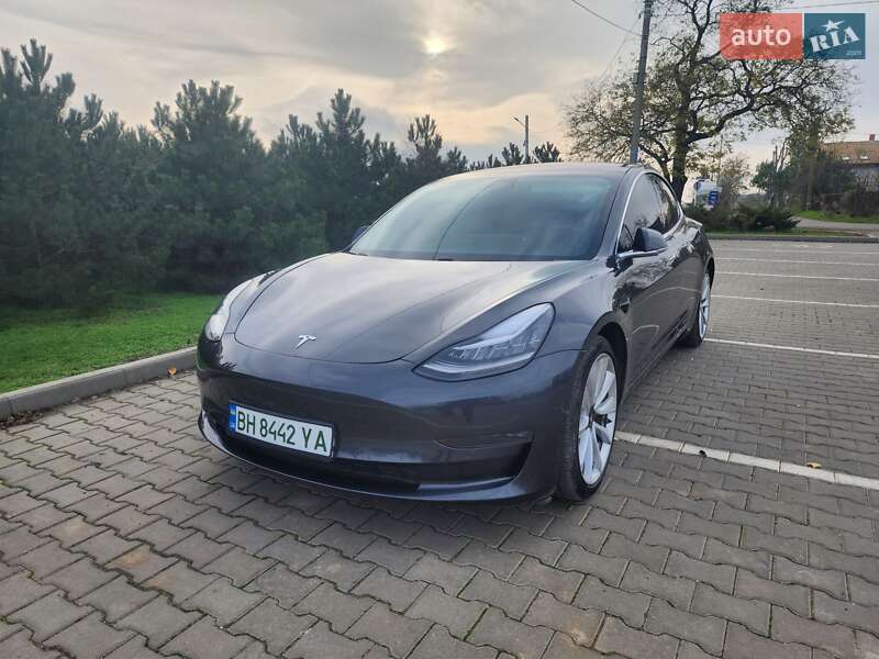 Tesla Model 3 2018