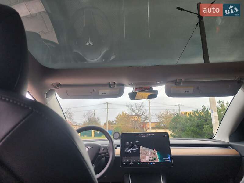 Седан Tesla Model 3 2018 в Одесі фото 15 Седан Tesla Model 3 2018 в Одесі