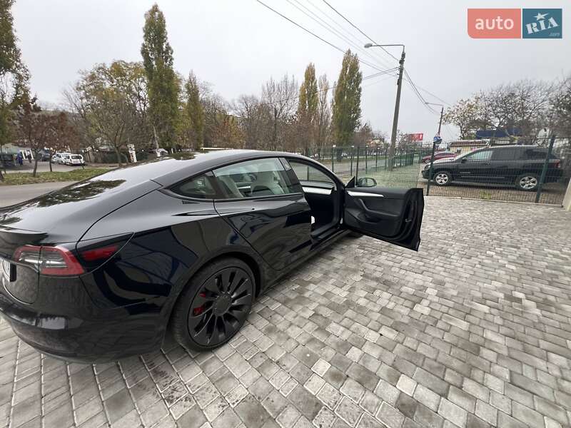 Седан Tesla Model 3 2023 в Одесі