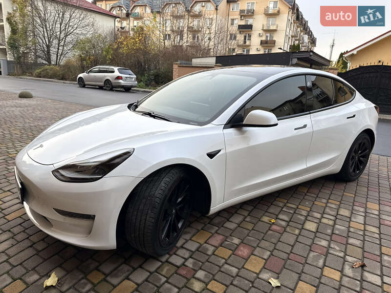 Седан Tesla Model 3 2021 в Ужгороде фото 2 Седан Tesla Model 3 2021 в Ужгороде