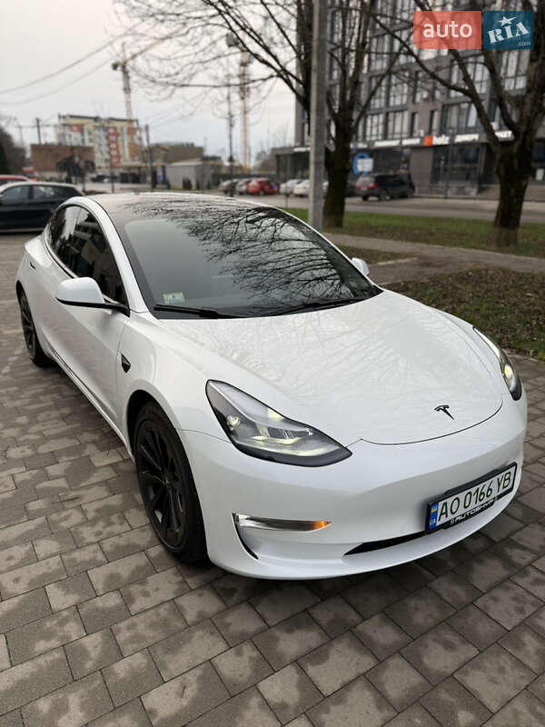Седан Tesla Model 3 2021 в Ужгороде фото 43 Седан Tesla Model 3 2021 в Ужгороде