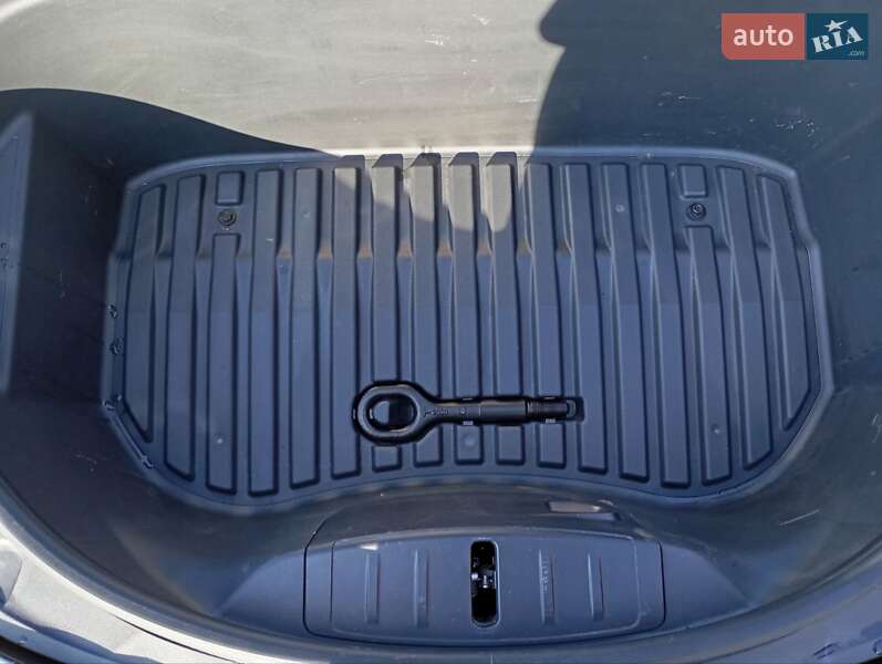 Седан Tesla Model 3 2020 в Луцке фото 2 Седан Tesla Model 3 2020 в Луцке