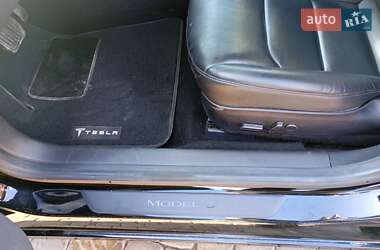 Седан Tesla Model 3 2020 в Луцке