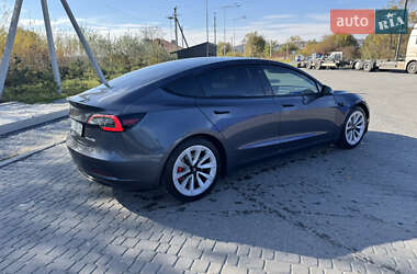 Седан Tesla Model 3 2021 в Львові
