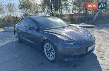 Седан Tesla Model 3 2021 в Львові