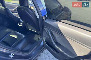 Седан Tesla Model 3 2021 в Львові
