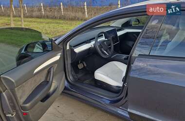 Седан Tesla Model 3 2022 в Кривому Розі