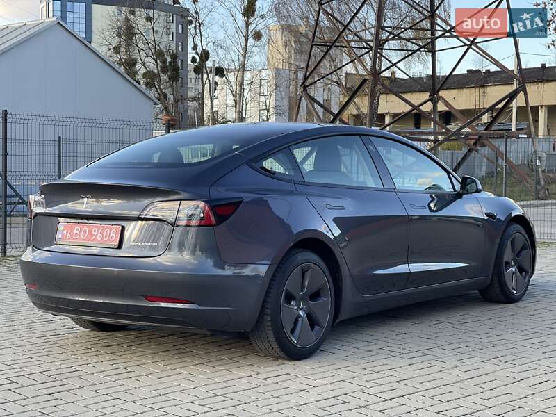 Седан Tesla Model 3 2022 в Львове фото 18 Седан Tesla Model 3 2022 в Львове