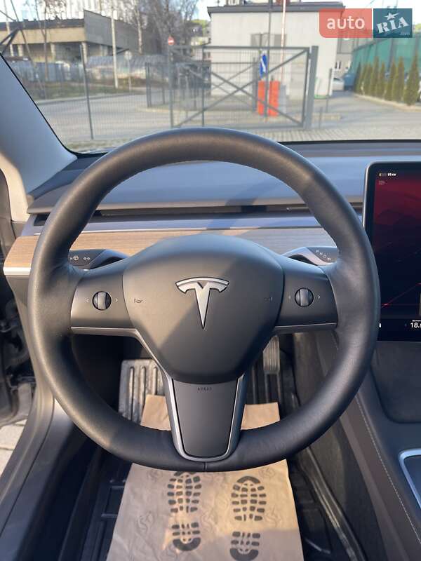 Седан Tesla Model 3 2022 в Львове фото 34 Седан Tesla Model 3 2022 в Львове