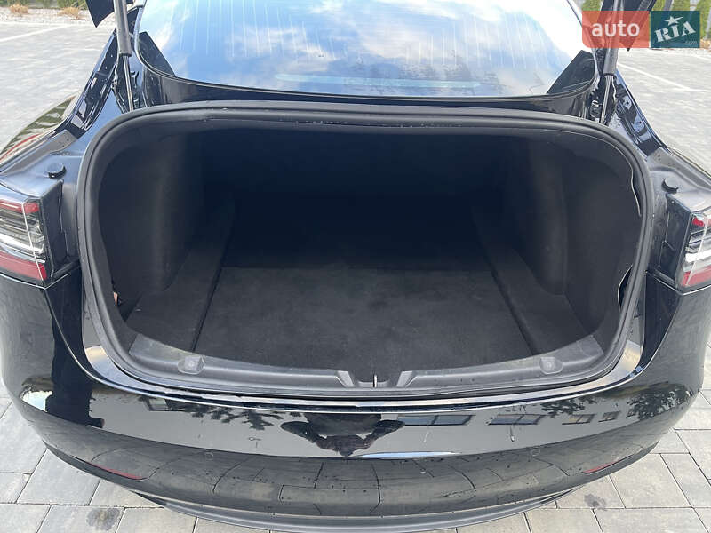 Седан Tesla Model 3 2018 в Луцке фото 14 Седан Tesla Model 3 2018 в Луцке