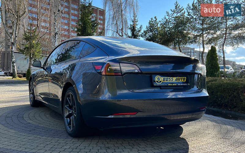 Седан Tesla Model 3 2018 в Львове фото 6 Седан Tesla Model 3 2018 в Львове