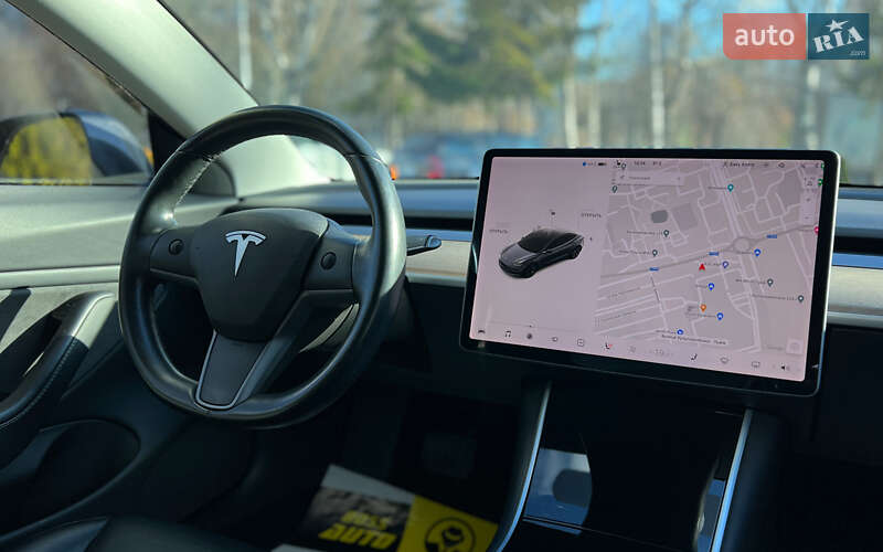 Седан Tesla Model 3 2018 в Львове фото 21 Седан Tesla Model 3 2018 в Львове